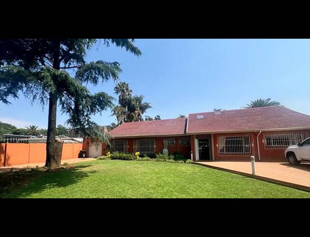 4 BEDROOM HOUSE FOR SALE IN BEYERS PARK